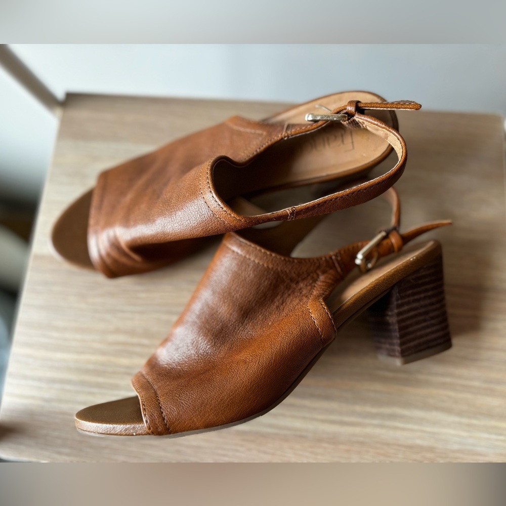 Franco Sarto Leather Block Heel • size 7.5